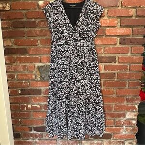 Banana Republic women's‎ ruffled midi dress black floral pink dress size 10